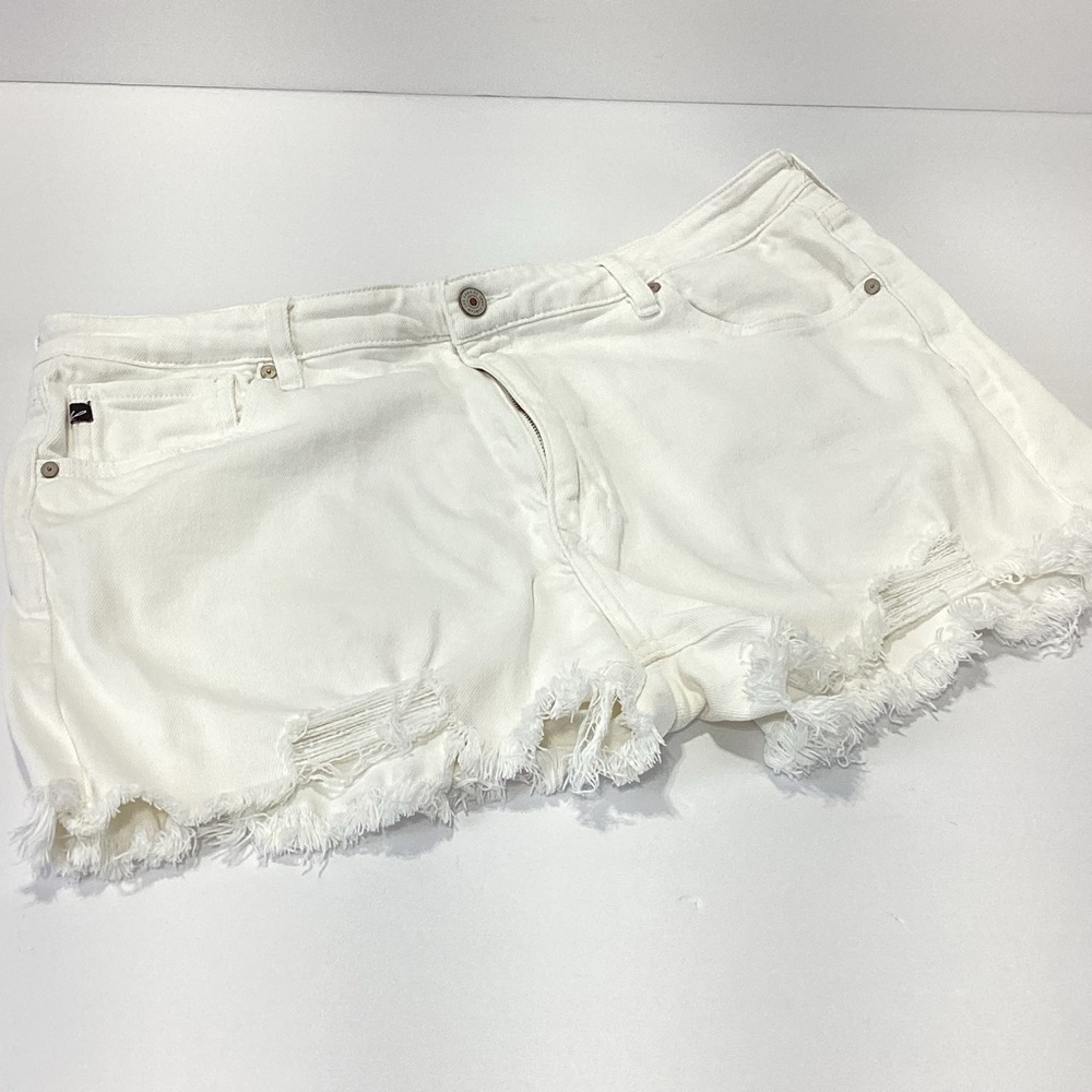 Kancan Women's White Distressed Cut Off Shorts Plus Size 33